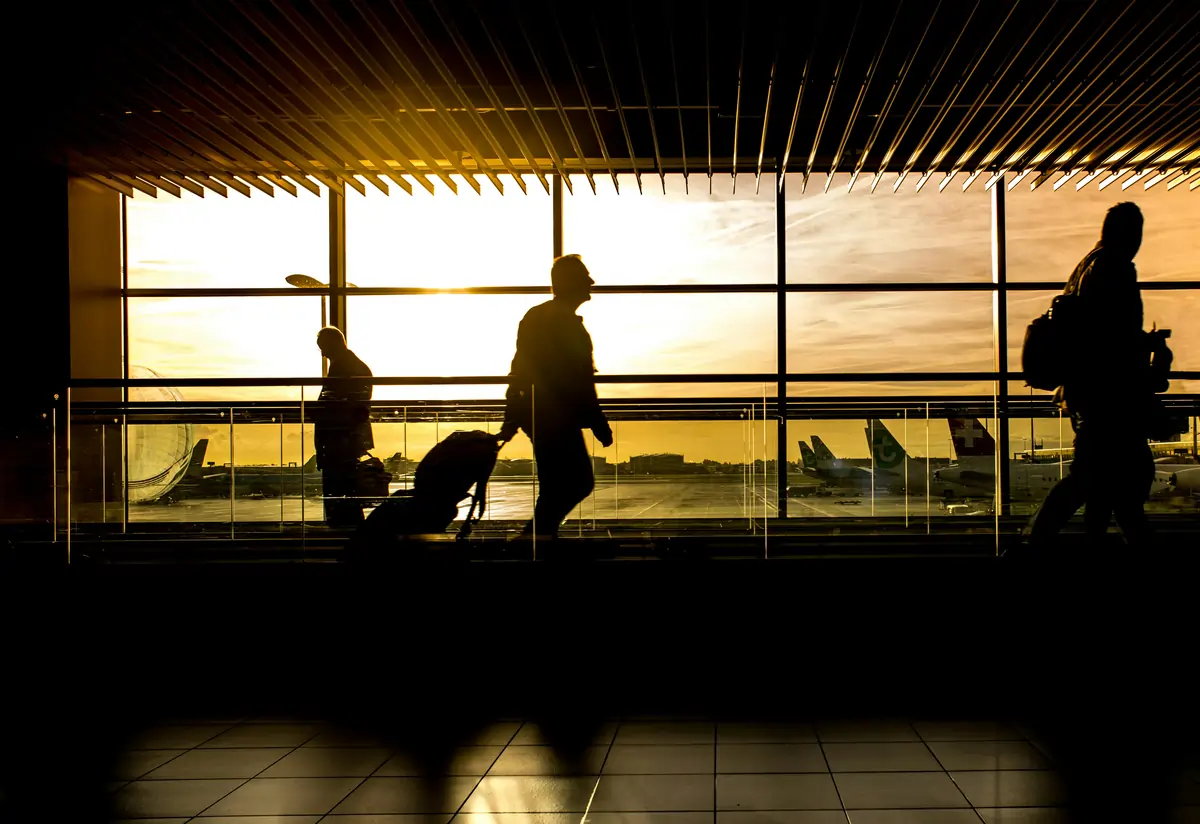 Mercedes V-Class airport transfer – private chauffeur service